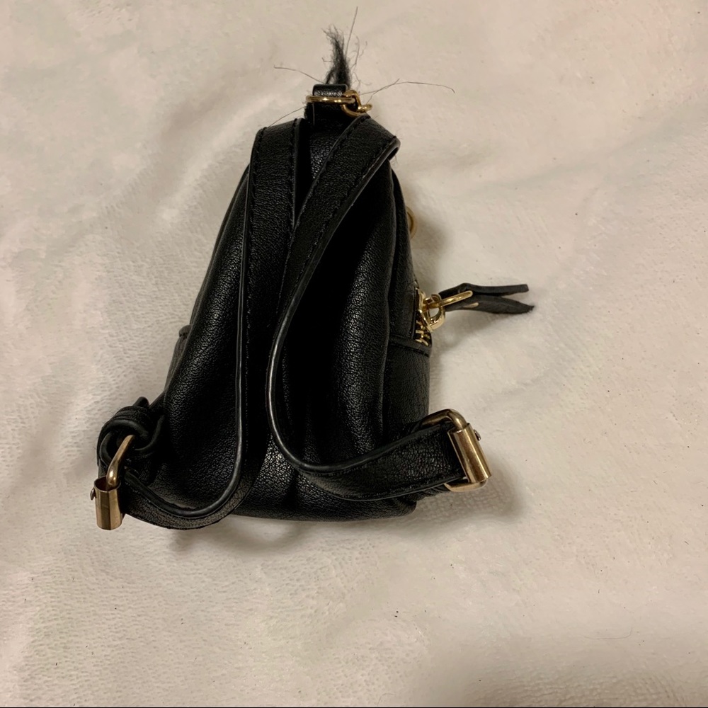 Mini Backpack Charm - Picture 3 of 4